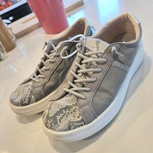 Hey Dude Silver and White Casual Shoes